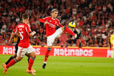 SL Benfica ve Casa Pia AC (Maciej Rogowski / Ball Raw Images) arasında oynanan Liga Portekiz maçında Enzo Barrenechea görüldü)