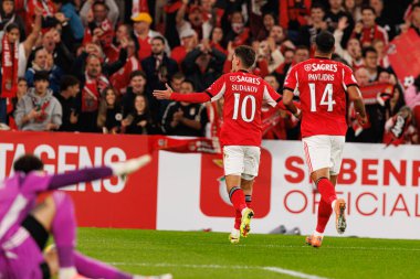 Georgiy Sudakov, SL Benfica ile Casa Pia AC (Maciej Rogowski / Ball Raw Images) arasında oynanan Liga Portekiz maçında gol attıktan sonra kutlama yaparken görüldü.)