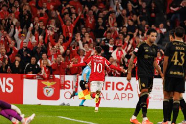 Georgiy Sudakov, SL Benfica ile Casa Pia AC (Maciej Rogowski / Ball Raw Images) arasında oynanan Liga Portekiz maçında gol attıktan sonra kutlama yaparken görüldü.)