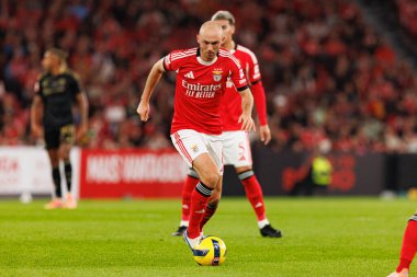 Fredrik Aursnes, Liga Portekiz maçı sırasında SL Benfica ve Casa Pia AC (Maciej Rogowski / Ball Raw Images)