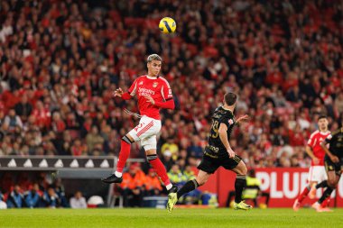 Enzo Barrenechea ve Jeremy Liga Portekiz maçında SL Benfica ve Casa Pia AC (Maciej Rogowski / Ball Raw Images) arasında görüldü.)
