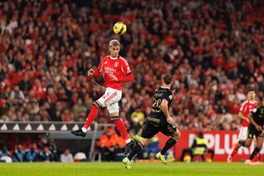 Enzo Barrenechea ve Jeremy Liga Portekiz maçında SL Benfica ve Casa Pia AC (Maciej Rogowski / Ball Raw Images) arasında görüldü.)
