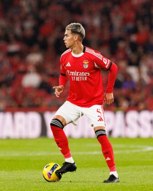 SL Benfica ve Casa Pia AC (Maciej Rogowski / Ball Raw Images) arasında oynanan Liga Portekiz maçında Enzo Barrenechea görüldü)