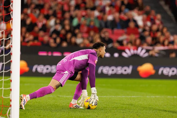 Patrick Sequeira Liga Portekiz maçında SL Benfica ve Casa Pia AC (Maciej Rogowski / Ball Raw Images) arasında görüldü)