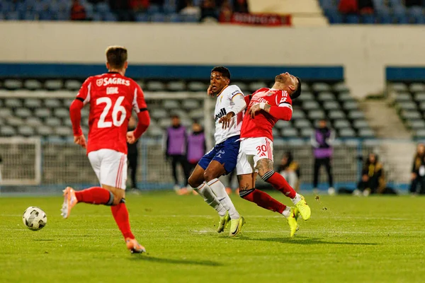 Caio Santana ve Nicolas Otamendi, Taca De Portugal maçında Atletico CP ve SL Benfica (Maciej Rogowski / Ball Raw Images) takımları arasında görüldü.)