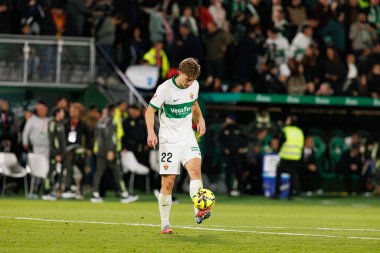 David Affengruber, Estadio Manuel Martinez Valero 'daki Elche CF ve Real Madrid FC takımları arasında LaLiga EA SPORTS maçı sırasında görüldü (Maciej Rogowski / Ball Raw Images)