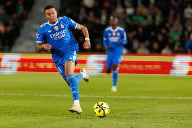 LaLiga EA SPORTS maçı sırasında Estadio Manuel Martinez Valero 'daki Elche CF ve Real Madrid FC takımları arasında Kylian Mbappe görüldü (Maciej Rogowski / Ball Raw Images)