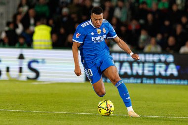 LaLiga EA SPORTS maçı sırasında Estadio Manuel Martinez Valero 'daki Elche CF ve Real Madrid FC takımları arasında Kylian Mbappe görüldü (Maciej Rogowski / Ball Raw Images)