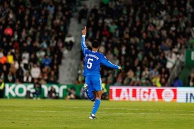 Jude Bellingham, Elche CF ve Real Madrid FC takımları arasında oynanan LaLiga EA SPORTS maçında Estadio Manuel Martinez Valero (Maciej Rogowski / Ball Raw Images)