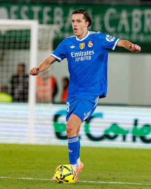 Alvaro Carreras, Elche CF ve Real Madrid FC takımları arasında Estadio Manuel Martinez Valero (Maciej Rogowski / Ball Raw Images) maçında görüldü.)