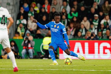 Eduardo Camavinga, Elche CF ve Real Madrid FC takımları arasında oynanan LaLiga EA SPORTS maçı sırasında Estadio Manuel Martinez Valero (Maciej Rogowski / Ball Raw Images)
