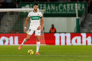 Rafa Mir, Elche CF ve Real Madrid FC takımları arasında Estadio Manuel Martinez Valero 'da (Maciej Rogowski / Ball Raw Images) oynanan LaLiga EA SPORTS maçı sırasında görüldü.)