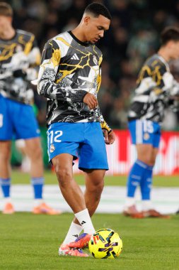  Trent Alexander-Arnold, Elche CF ve Real Madrid FC takımları arasında Estadio Manuel Martinez Valero (Maciej Rogowski / Ball Raw Images) maçında görüldü.)