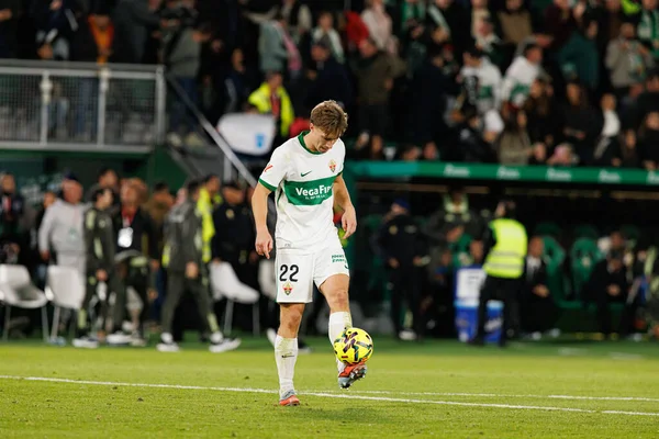 David Affengruber, Estadio Manuel Martinez Valero 'daki Elche CF ve Real Madrid FC takımları arasında LaLiga EA SPORTS maçı sırasında görüldü (Maciej Rogowski / Ball Raw Images)