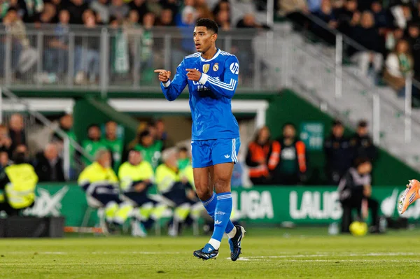 Jude Bellingham, Elche CF ve Real Madrid FC takımları arasında oynanan LaLiga EA SPORTS maçında gol attıktan sonra Estadio Manuel Martinez Valero (Maciej Rogowski / Ball Raw Images)