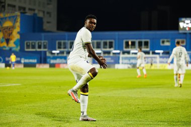 Pedro Bondo, Taca De Portugal maçında GD Estoril Praia ve FC Famalicao takımları arasında attığı gol sonrasında Estadio Antonio Coimbra da Mota 'da (Maciej Rogowski / Ball Raw Images)