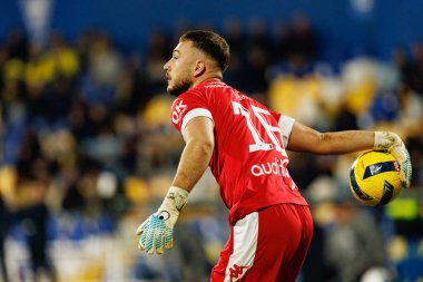 Martin Turk, Taca De Portugal maçı sırasında Estoril Praia ve FC Famalicao takımları arasında Estadio Antonio Coimbra da Mota 'da görüldü (Maciej Rogowski / Ball Raw Images)