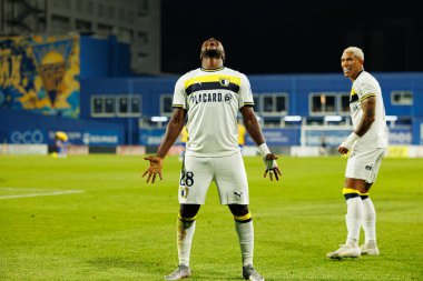 Pedro Bondo, Taca De Portugal maçında GD Estoril Praia ve FC Famalicao takımları arasında attığı gol sonrasında Estadio Antonio Coimbra da Mota 'da (Maciej Rogowski / Ball Raw Images)