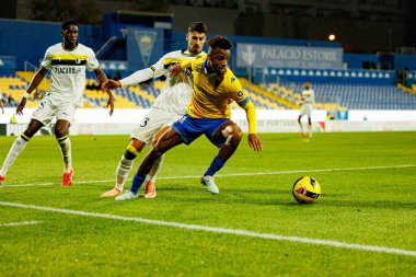 Gil Dias ve Goncalo Costa, Taca De Portugal maçında GD Estoril Praia ve FC Famalicao takımları arasında Estadio Antonio Coimbra da Mota 'da (Maciej Rogowski / Ball Raw Images)