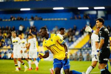 Kevin Boma, Taca De Portugal maçında Estoril Praia ve FC Famalicao takımları arasında Estadio Antonio Coimbra da Mota 'da görüldü (Maciej Rogowski / Ball Raw Images)
