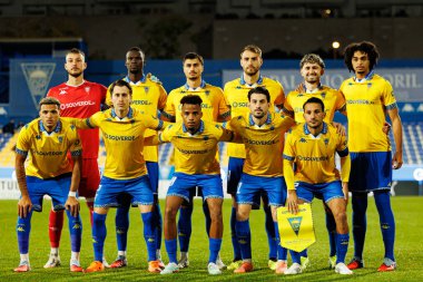 Estoril takımı Taca De Portugal maçında Estoril Praia ve FC Famalicao takımları arasında Estadio Antonio Coimbra da Mota (Maciej Rogowski / Ball Raw Images)