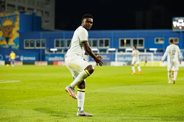Pedro Bondo, Taca De Portugal maçında GD Estoril Praia ve FC Famalicao takımları arasında attığı gol sonrasında Estadio Antonio Coimbra da Mota 'da (Maciej Rogowski / Ball Raw Images)