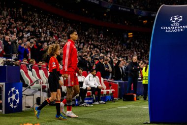 Richard Rios, AFC Ajax ve SL Benfica (Maciej Rogowski / Ball Raw Images) arasında Şampiyonlar Ligi faz oyunu sırasında görüldü)