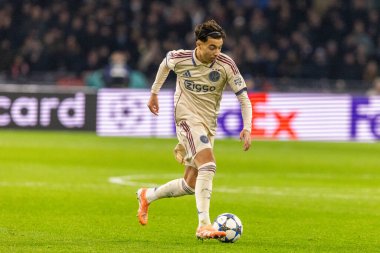 Rayane Bounida, AFC Ajax ve SL Benfica (Maciej Rogowski / Ball Raw Images) arasında Şampiyonlar Ligi faz oyunu sırasında görüldü)