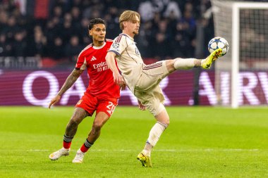 Mika Godts, AFC Ajax ve SL Benfica (Maciej Rogowski / Ball Raw Images) arasında Şampiyonlar Ligi faz oyunu sırasında görüldü)