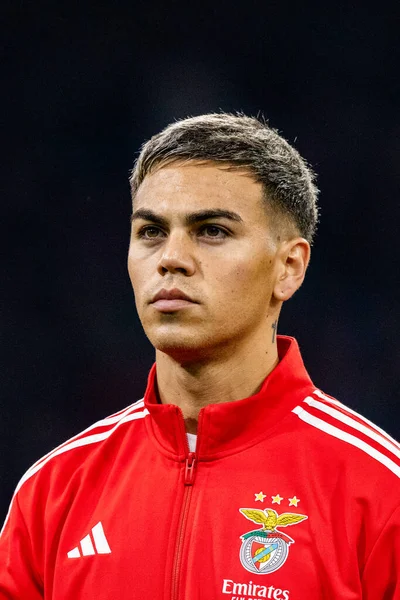 Enzo Barrenechea, AFC Ajax ve SL Benfica (Maciej Rogowski / Ball Raw Images) arasındaki Şampiyonlar Ligi faz oyununda görüldü)