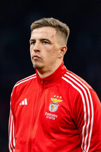 Anatoliy Trubin, AFC Ajax ve SL Benfica (Maciej Rogowski / Ball Raw Images) arasında Şampiyonlar Ligi faz oyunu sırasında görüldü)