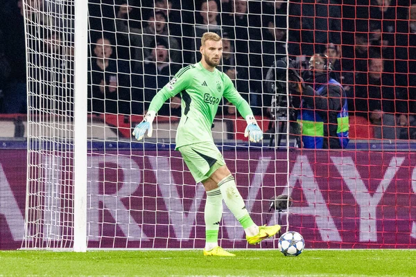 Vitezslav Jaros, AFC Ajax ve SL Benfica (Maciej Rogowski / Ball Raw Images) arasındaki Şampiyonlar Ligi faz oyununda görüldü)