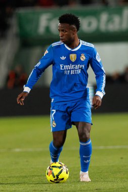 Elche, İspanya - 11 23 23 2025: Vinicus Junior, Elche CF ve Real Madrid FC takımları arasında oynanan LaLiga EA Spor karşılaşmasında görüldü  