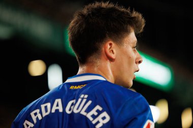 Elche, İspanya - 11 23 23 2025: LaLiga EA Spor karşılaşmasında Elche CF ve Real Madrid FC takımları arasında Arda Güler görüldü  