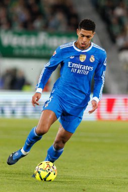 Elche, İspanya - 11 23 23 2025: Jude Bellingham, Elche CF ve Real Madrid FC takımları arasında oynanan LaLiga EA Spor maçı sırasında görüldü 