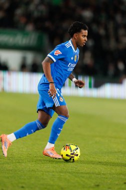 Elche, İspanya - 11 23 23 2025: LaLiga EA Spor karşılaşmasında Elche CF ve Real Madrid FC takımları arasında Rodrygo görüldü 