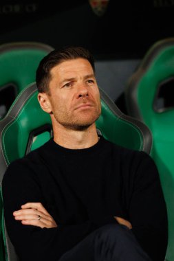 Elche, İspanya - 11 23 23 2025: Xabi Alonso LaLiga EA Spor karşılaşmasında Elche CF ve Real Madrid FC takımları arasında görüldü