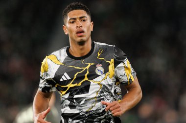 Elche, İspanya - 11 23 23 2025: Jude Bellingham, Elche CF ve Real Madrid FC takımları arasında oynanan LaLiga EA Spor maçı sırasında görüldü 