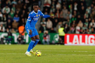 Elche, İspanya - 11 23 23 2025: Eduardo Camavinga, Elche CF ve Real Madrid FC takımları arasında oynanan LaLiga EA EA Spor maçı sırasında görüldü 