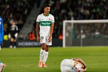 Elche, İspanya - 11 23 23 2025: Alvaro Rodriguez, Elche CF ve Real Madrid FC takımları arasında oynanan LaLiga EA Spor maçı sırasında görüldü 