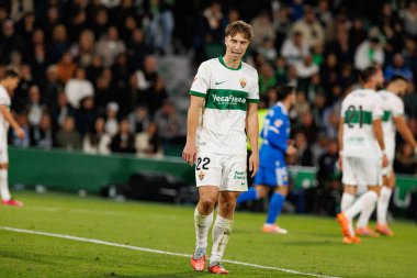 Elche, İspanya - 11 23 23 2025: David Affengruber, Elche CF ve Real Madrid FC takımları arasında LaLiga EA SPORTS maçı sırasında görüldü  