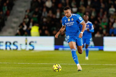 Elche, İspanya - 11 23 23 2025: LaLiga EA SPORTS maçı sırasında Elche CF ve Real Madrid FC takımları arasında Kylian Mbappe görüldü 