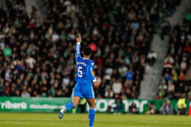 Elche, İspanya - 11 23 23 2025: Jude Bellingham, Elche CF ve Real Madrid FC takımları arasında oynanan LaLiga EA SPORTS maçında gol üstüne gol atarken görüldü  