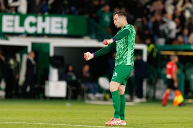 Elche, İspanya - 11 23 23 2025: Inaki Pena, Elche CF ve Real Madrid FC takımları arasında oynanan LaLiga EA Spor maçında gol attıktan sonra kutluyor. 