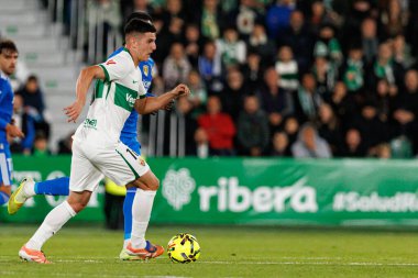 Elche, İspanya - 11 23 23 2025: Martim Neto, Elche CF ve Real Madrid FC takımları arasında oynanan LaLiga EA Spor maçında görüldü  
