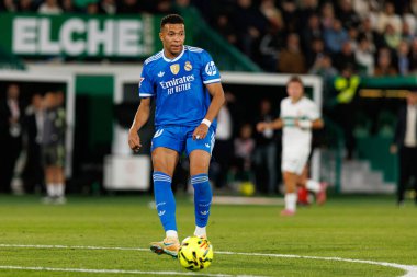 Elche, İspanya - 11 23 23 2025: LaLiga EA SPORTS maçı sırasında Elche CF ve Real Madrid FC takımları arasında Kylian Mbappe görüldü  