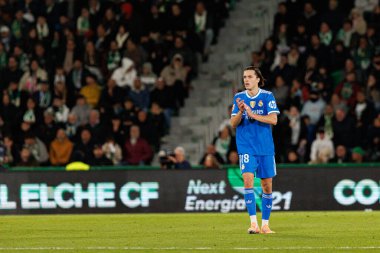 Elche, İspanya - 11 23 23 2025: Alvaro Carreras, Elche CF ve Real Madrid FC takımları arasında oynanan LaLiga EA Spor maçı sırasında görüldü  