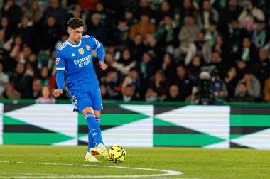 Elche, İspanya - 11 23 23 2025: Federico Valverde, Elche CF ve Real Madrid FC takımları arasında oynanan LaLiga EA SPORTS maçı sırasında görüldü  