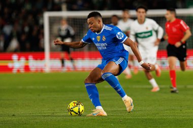 Elche, İspanya - 11 23 23 2025: LaLiga EA SPORTS maçı sırasında Elche CF ve Real Madrid FC takımları arasında Kylian Mbappe görüldü  