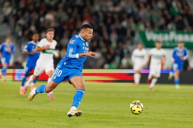 Elche, İspanya - 11 23 23 2025: LaLiga EA SPORTS maçı sırasında Elche CF ve Real Madrid FC takımları arasında Kylian Mbappe görüldü  